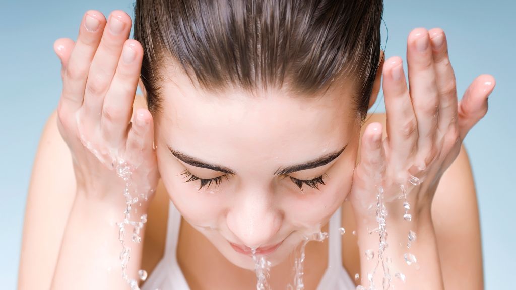 10 best natural face cleansers to try in 2023