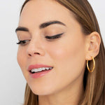 Fitglow black eyeliner on model
